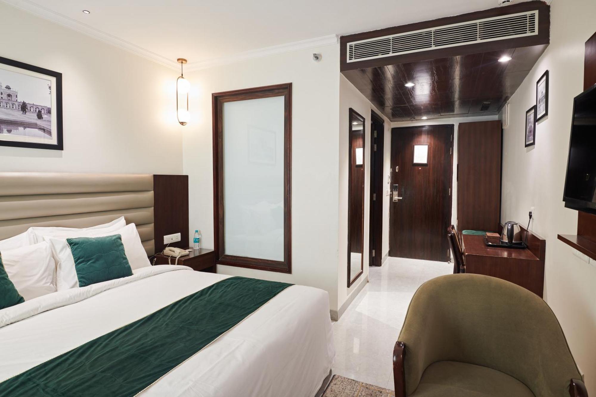 Deventure Sarovar Portico Patel Nagar New Delhi Ngoại thất bức ảnh