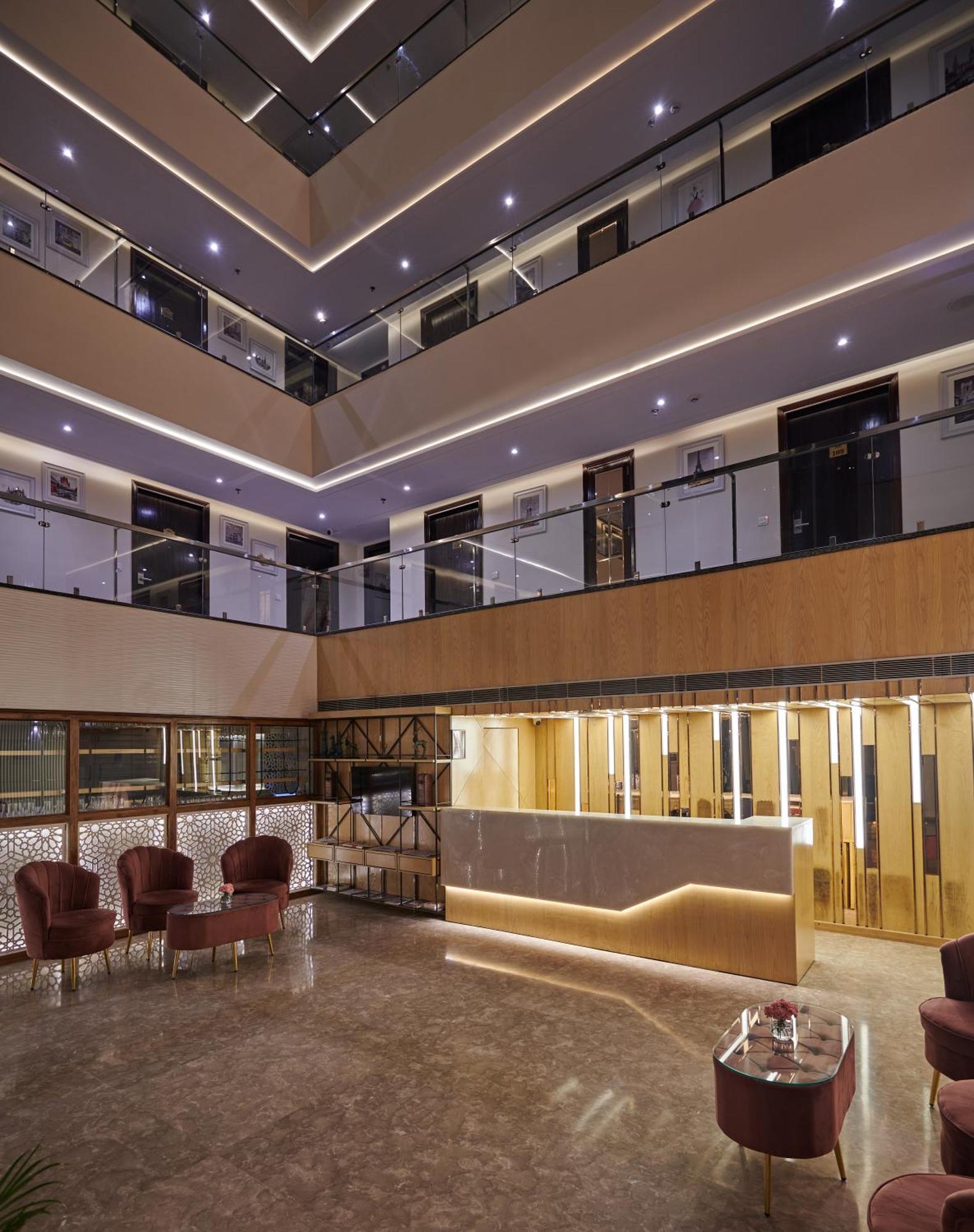 Deventure Sarovar Portico Patel Nagar New Delhi Ngoại thất bức ảnh